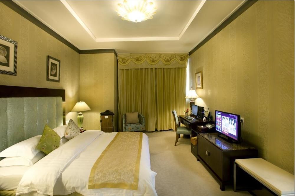 Huzhou International Hotel エクステリア 写真